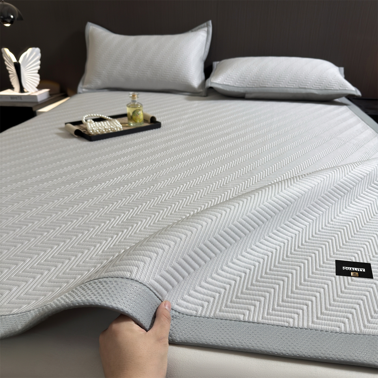 慕木家纺 2026新款A类高克重三明治复合乙纶提花冰豆豆凉席床笠冰棱斜纹系列（提供买家秀） 冰棱斜纹-灰床席款