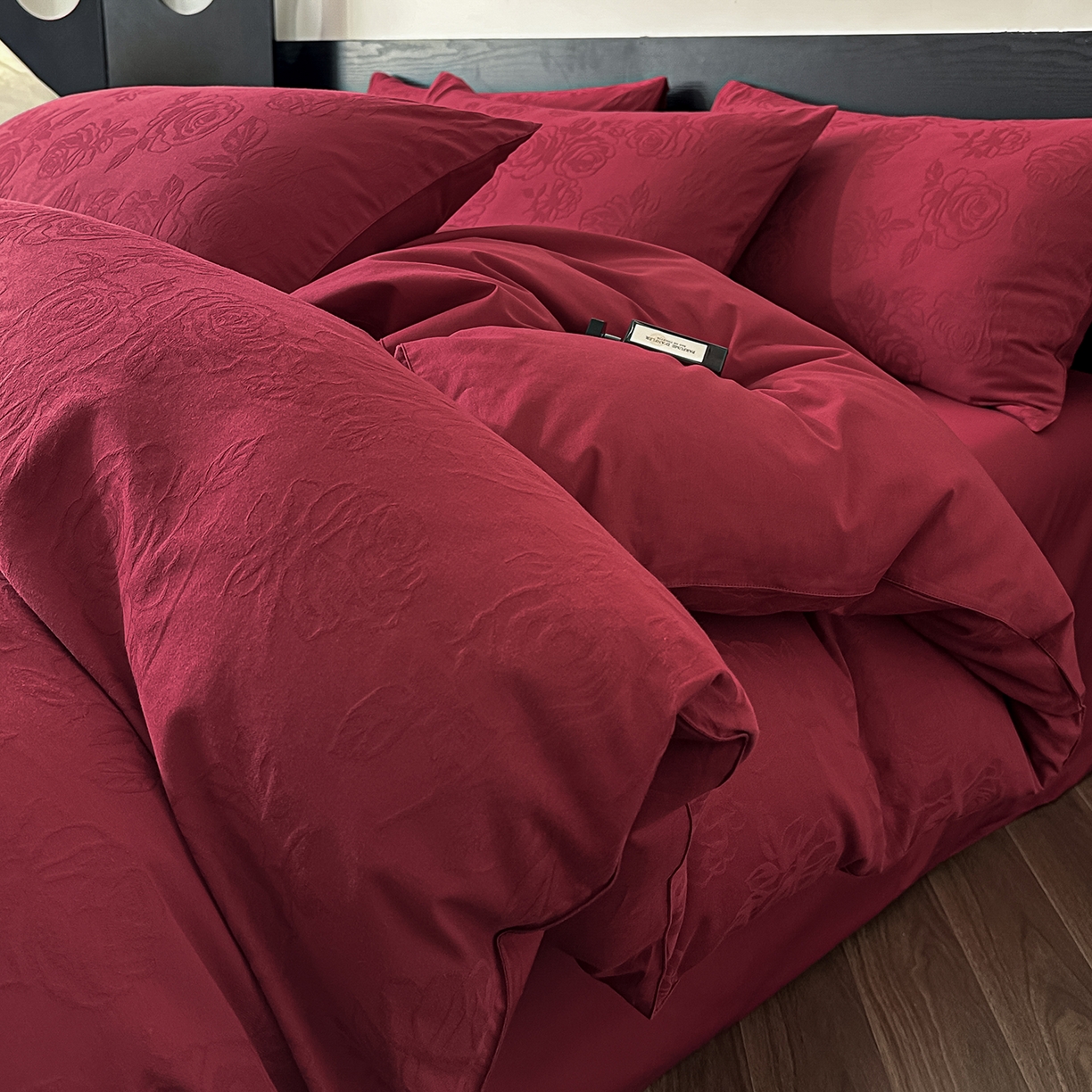 91家纺网 家纺一手货源 找家纺 优悦生活馆 2026新款60s全棉纯棉婚庆提花四件套（提供买家秀） 玫瑰之恋