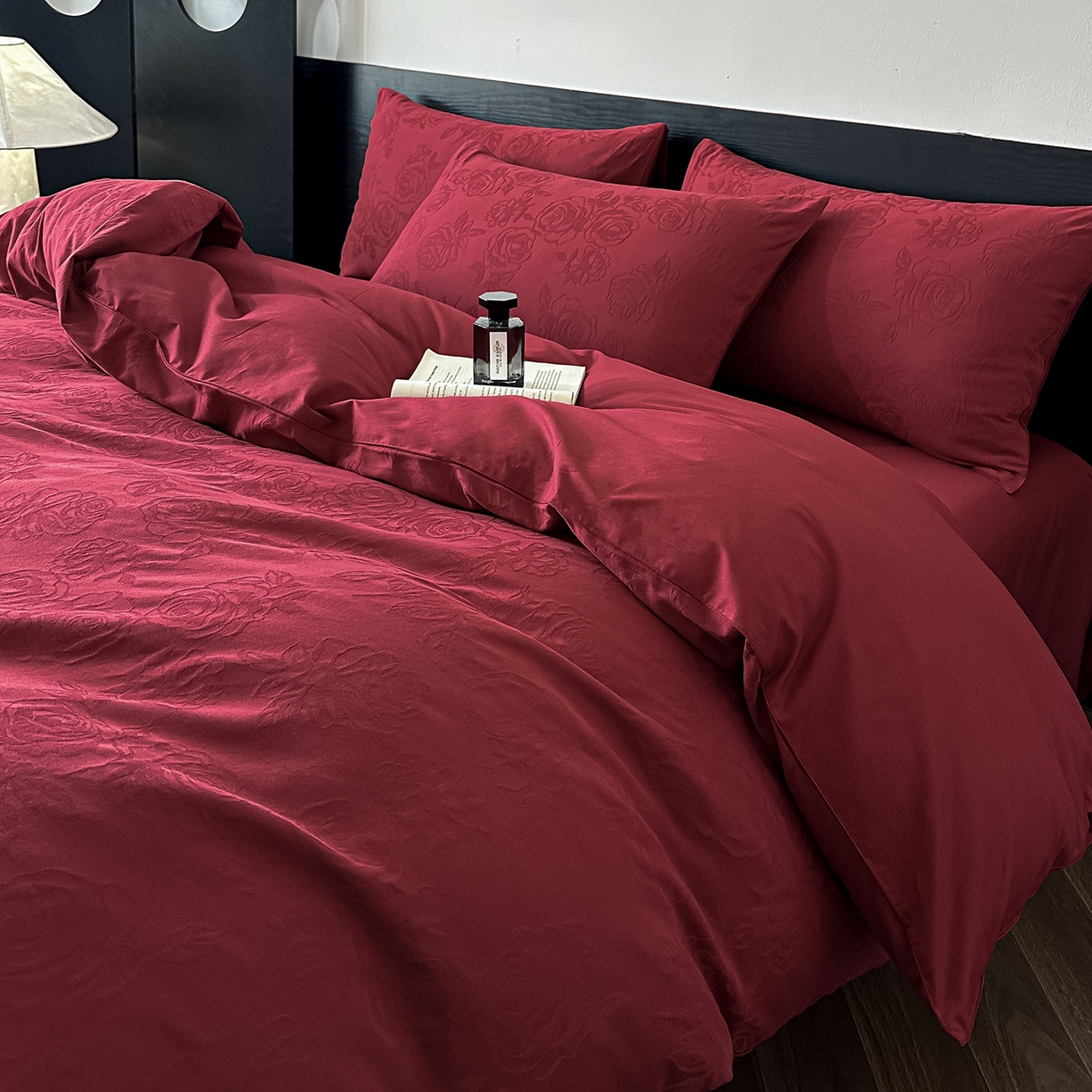 91家纺网 家纺一手货源 找家纺 优悦生活馆 2026新款60s全棉纯棉婚庆提花四件套（提供买家秀） 玫瑰之恋