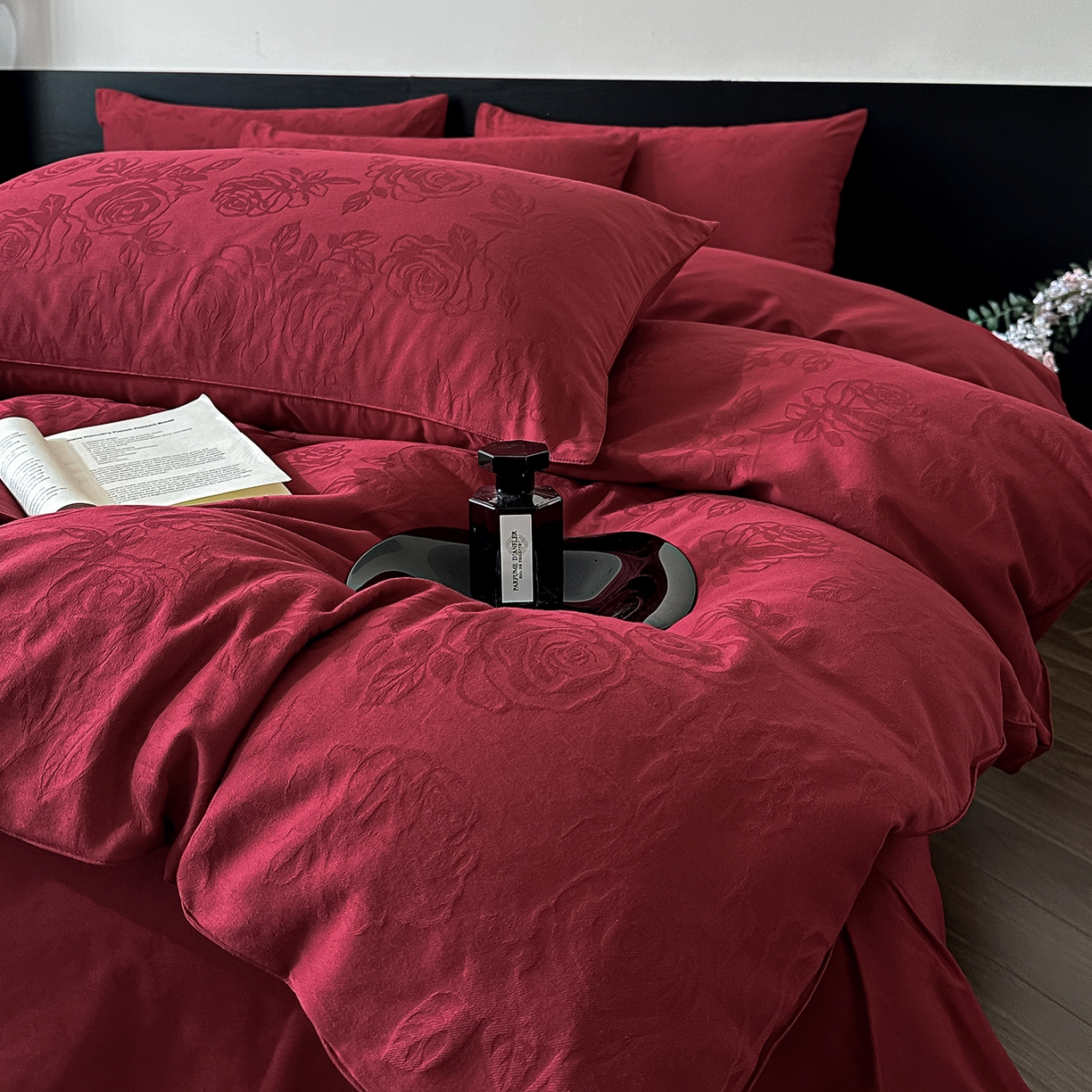 91家纺网 家纺一手货源 找家纺 优悦生活馆 2026新款60s全棉纯棉婚庆提花四件套（提供买家秀） 玫瑰之恋