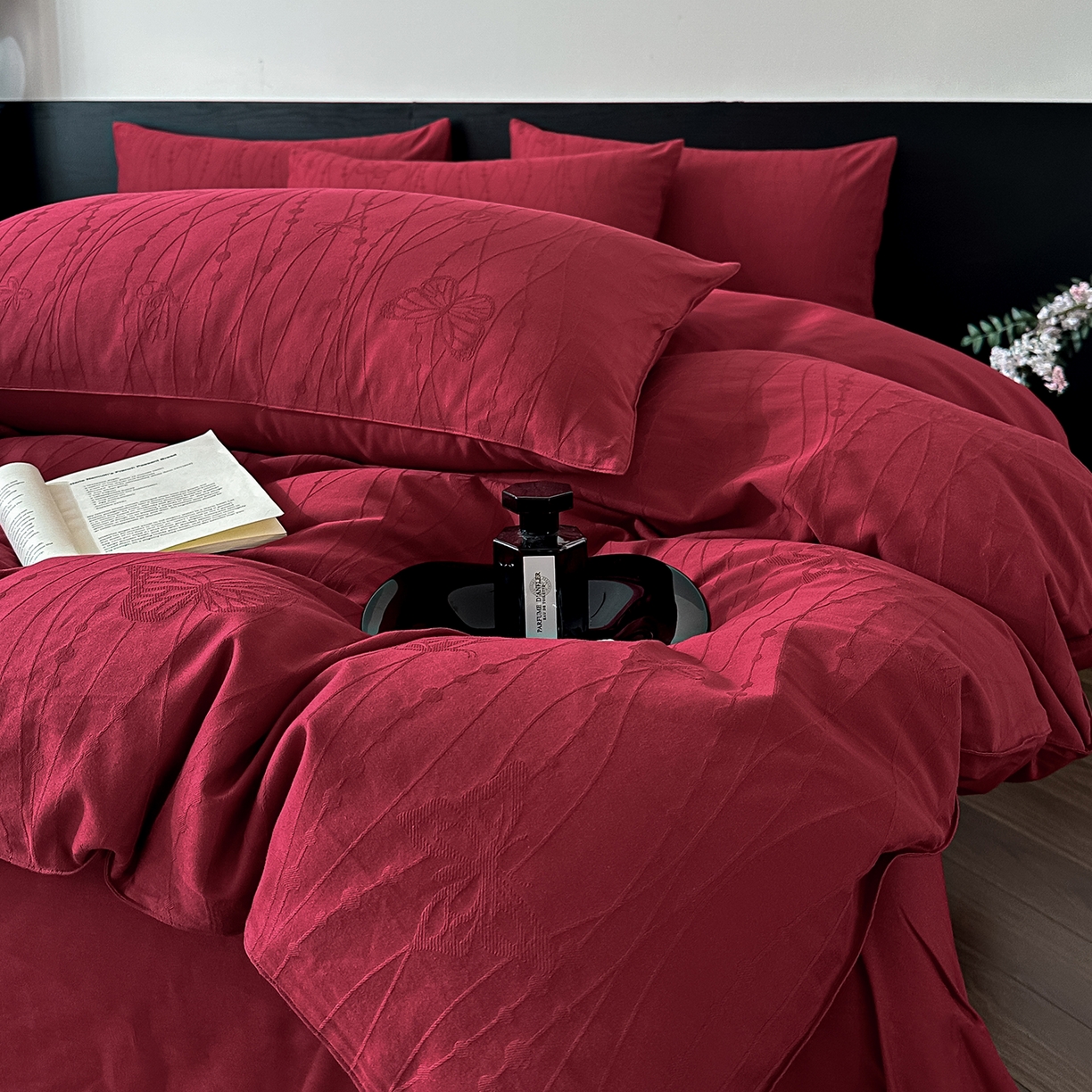 91家纺网 家纺一手货源 找家纺 优悦生活馆 2026新款60s全棉纯棉婚庆提花四件套（提供买家秀） 蝶梦