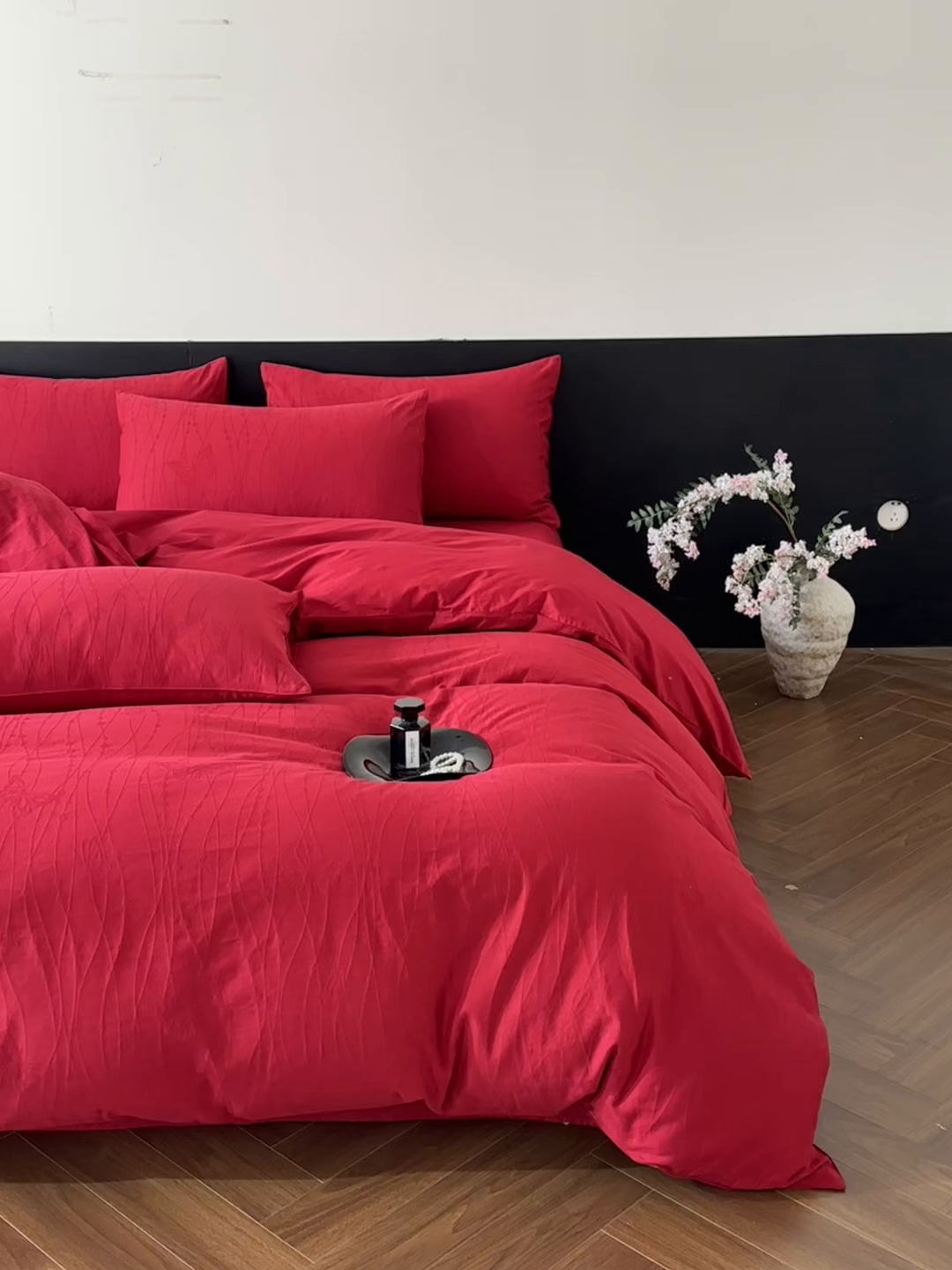 91家纺网 家纺一手货源 找家纺 优悦生活馆 2026新款60s全棉纯棉婚庆提花四件套（提供买家秀） 蝶梦