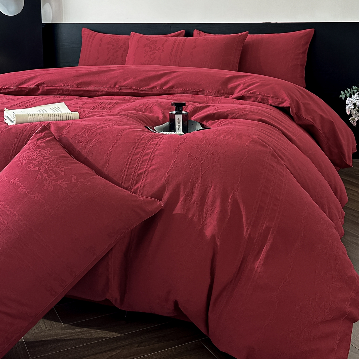 91家纺网 家纺一手货源 找家纺 优悦生活馆 2026新款60s全棉纯棉婚庆提花四件套（提供买家秀） 花漾甜心