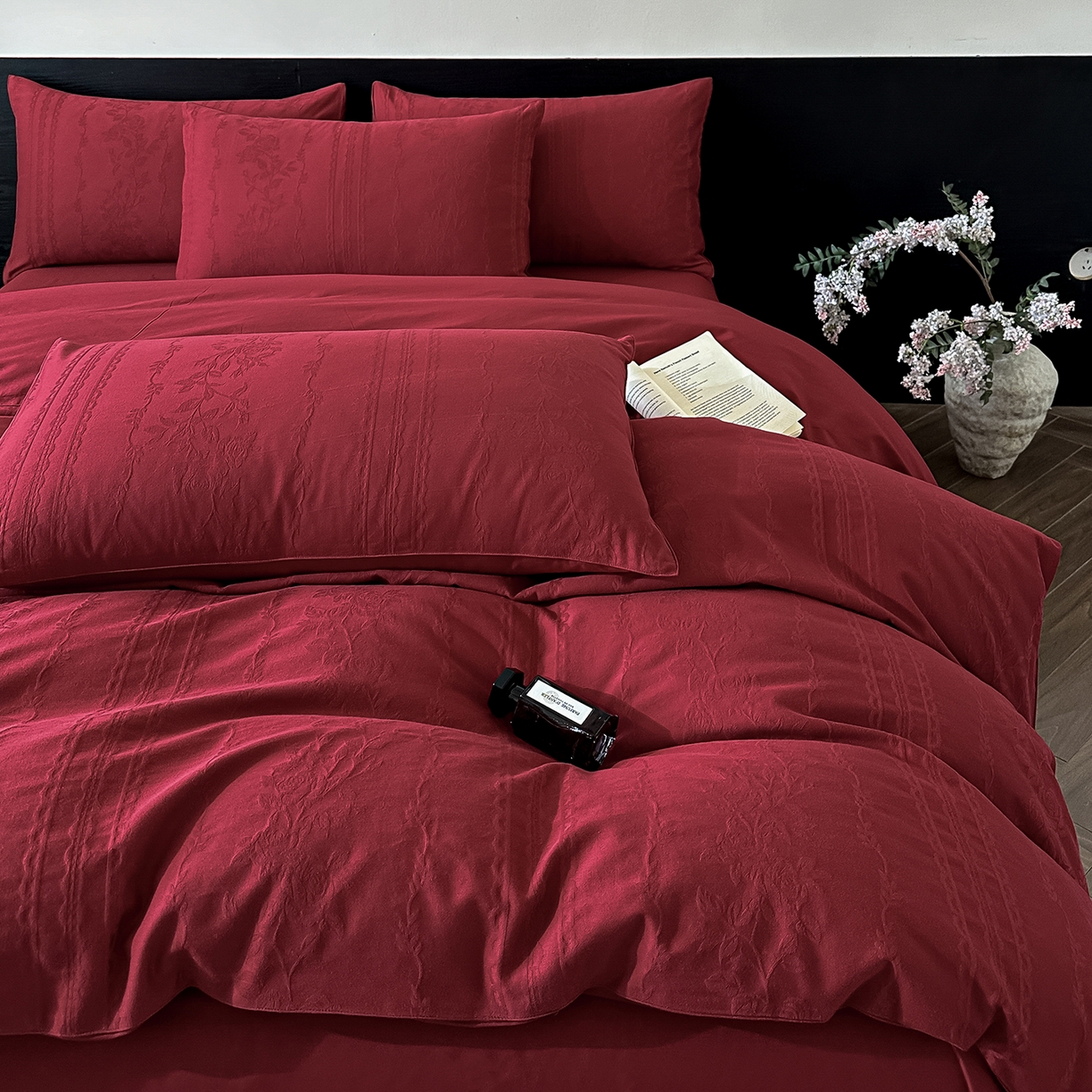 91家纺网 家纺一手货源 找家纺 优悦生活馆 2026新款60s全棉纯棉婚庆提花四件套（提供买家秀） 花漾甜心