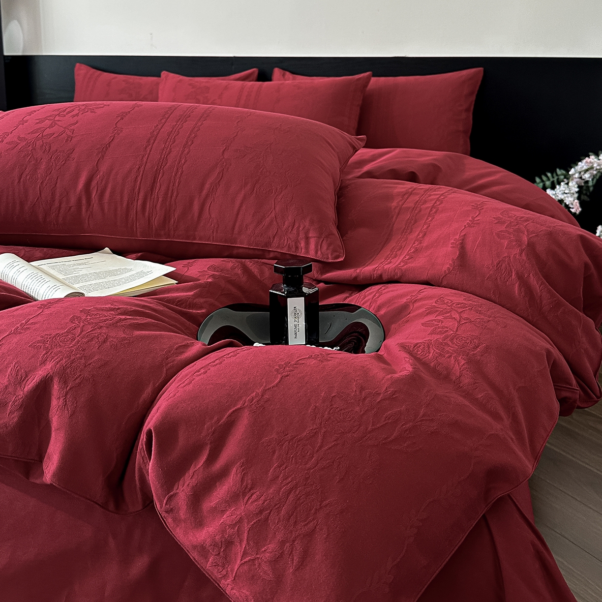 91家纺网 家纺一手货源 找家纺 优悦生活馆 2026新款60s全棉纯棉婚庆提花四件套（提供买家秀） 花漾甜心