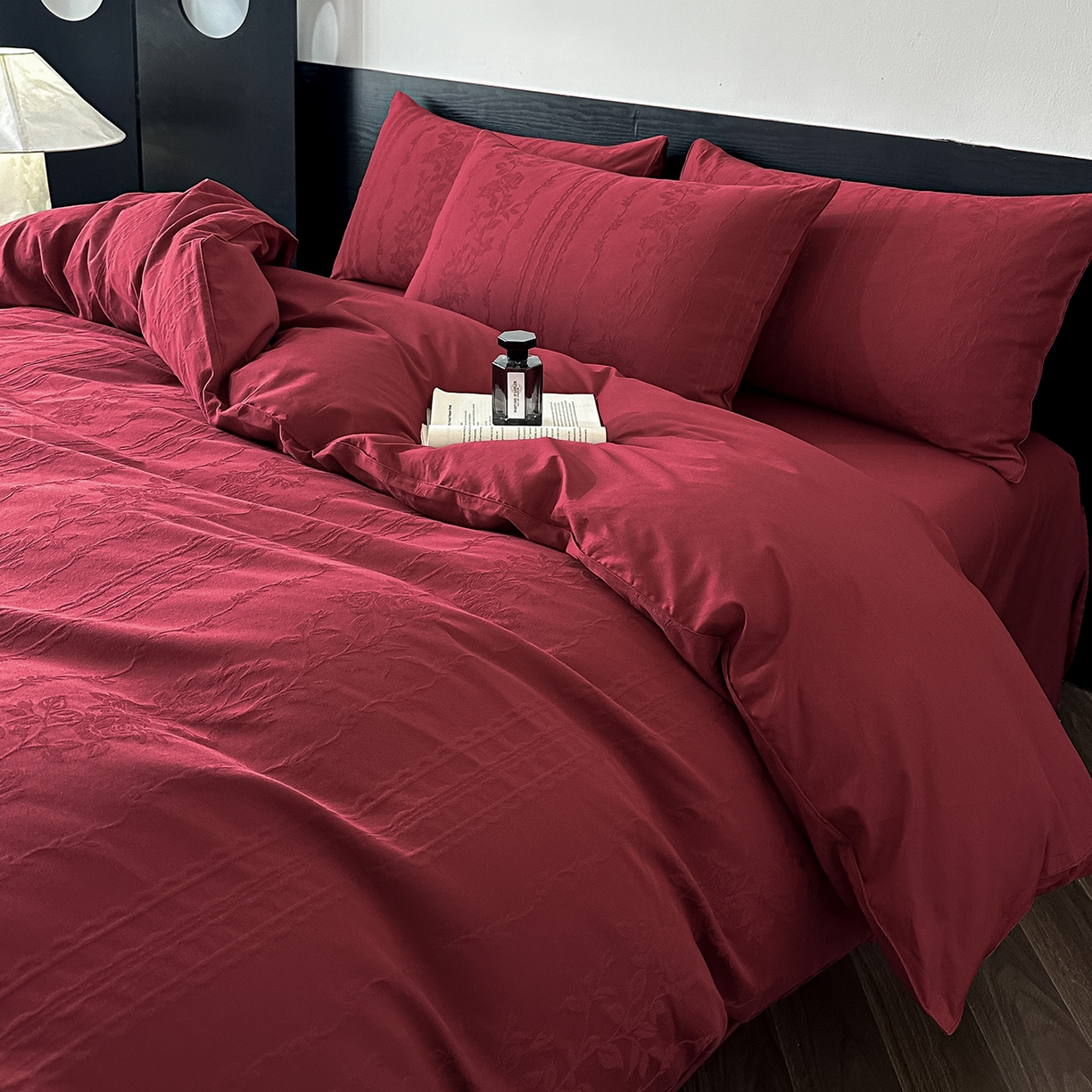 91家纺网 家纺一手货源 找家纺 优悦生活馆 2026新款60s全棉纯棉婚庆提花四件套（提供买家秀） 花漾甜心