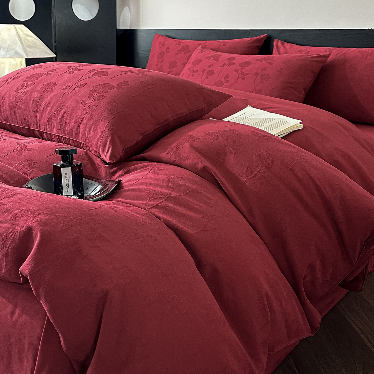 91家纺网 家纺一手货源 找家纺 优悦生活馆 2026新款60s全棉纯棉婚庆提花四件套（提供买家秀） 岁月留声