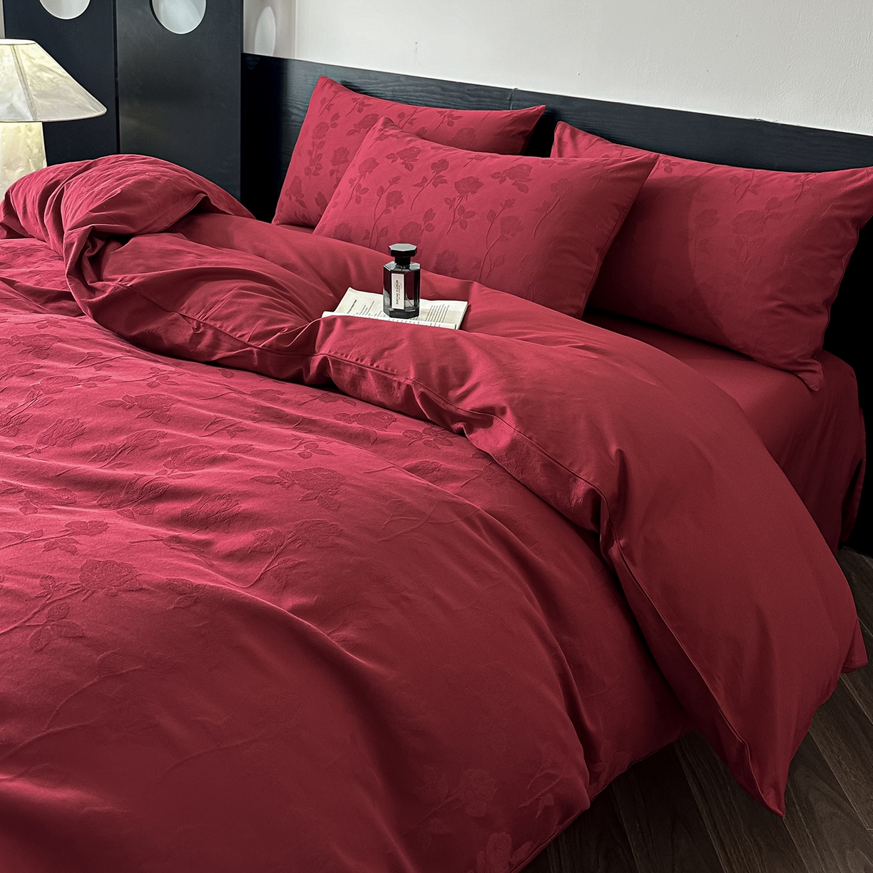 91家纺网 家纺一手货源 找家纺 优悦生活馆 2026新款60s全棉纯棉婚庆提花四件套（提供买家秀） 岁月留声