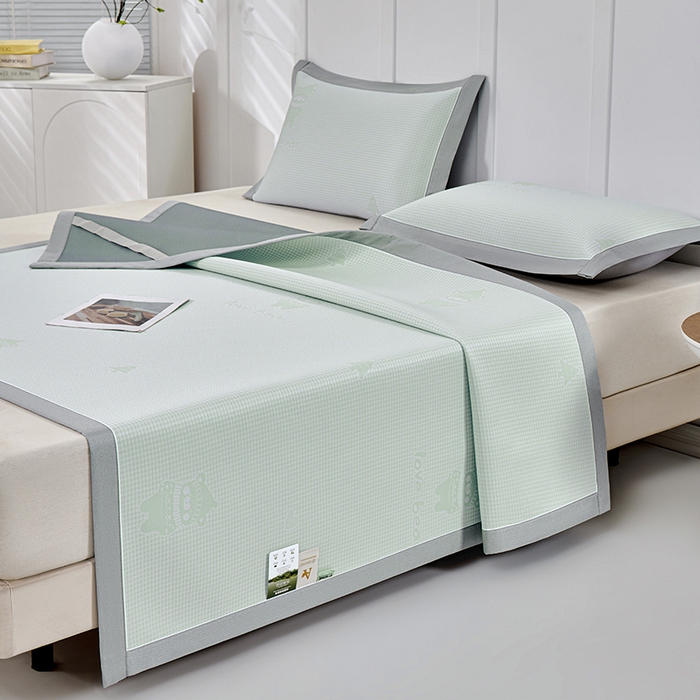 91家纺网 家纺一手货源 找家纺 小牛席业 2026新款【实拍风格】双PE高凉感-韩版小熊提花冰丝席凉席竹席藤席冰藤席乳胶席豆豆席 抹茶