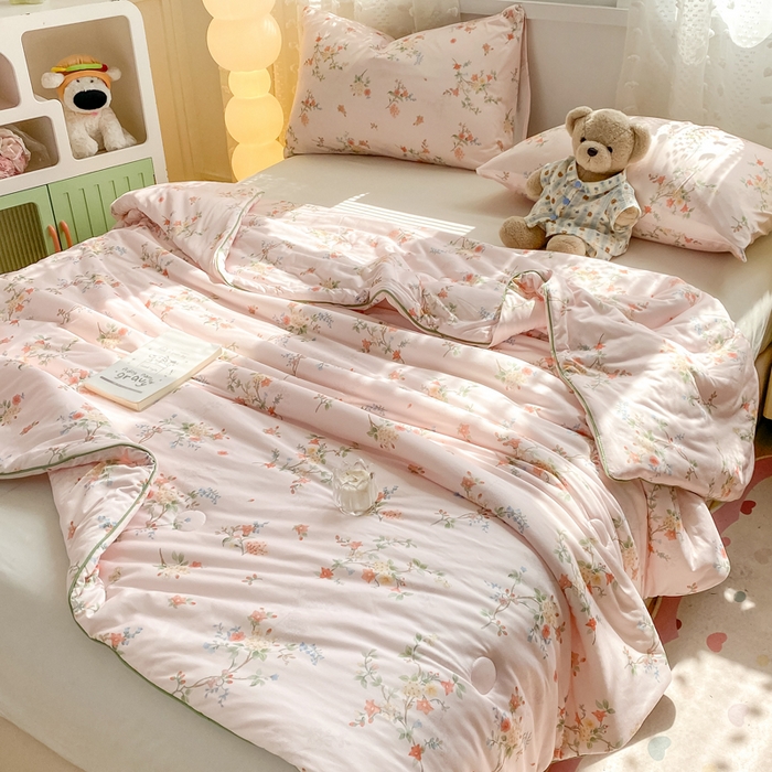 91家纺网 家纺一手货源 找家纺 （总）恋之巢家纺 2026新款四季款可水洗牛奶丝针织棉夏被大豆夏凉被空调被可机洗薄被子被芯直播外贸专供大豆被夏被