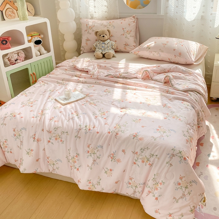 91家纺网 家纺一手货源 找家纺 （总）恋之巢家纺 2026新款四季款可水洗牛奶丝针织棉夏被大豆夏凉被空调被可机洗薄被子被芯直播外贸专供大豆被夏被