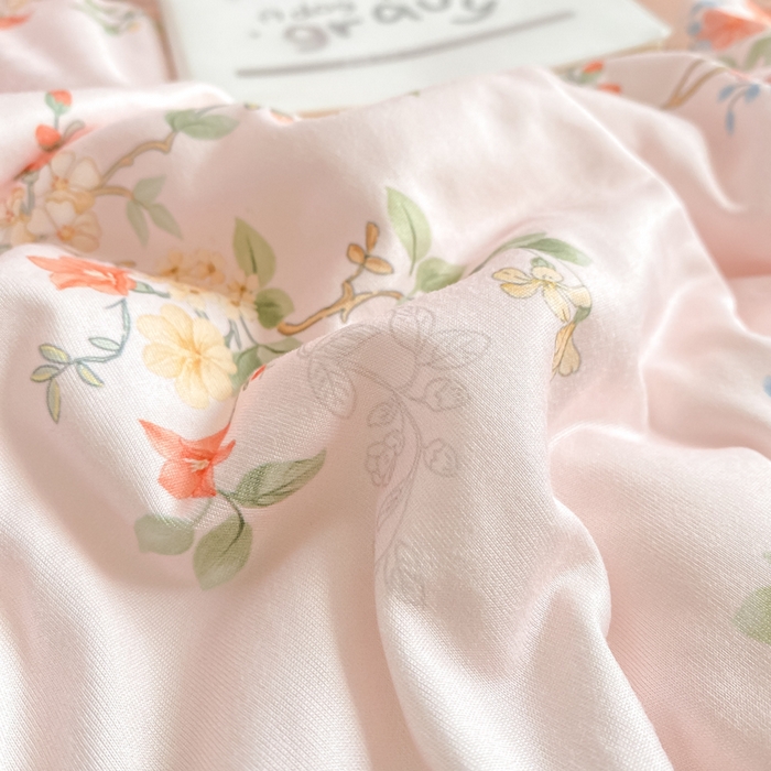 91家纺网 家纺一手货源 找家纺 恋之巢家纺 2026新款四季款可水洗牛奶丝针织棉夏被大豆夏凉被空调被可机洗薄被子被芯直播外贸专供大豆被夏被 夕颜-软糯款