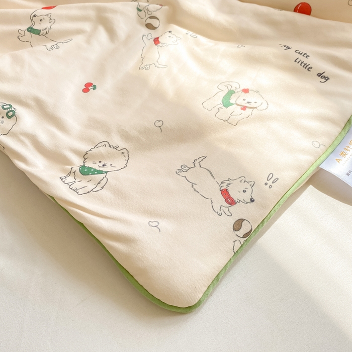 91家纺网 家纺一手货源 找家纺 恋之巢家纺 2026新款四季款可水洗牛奶丝针织棉夏被大豆夏凉被空调被可机洗薄被子被芯直播外贸专供大豆被夏被 法式小狗-软糯款