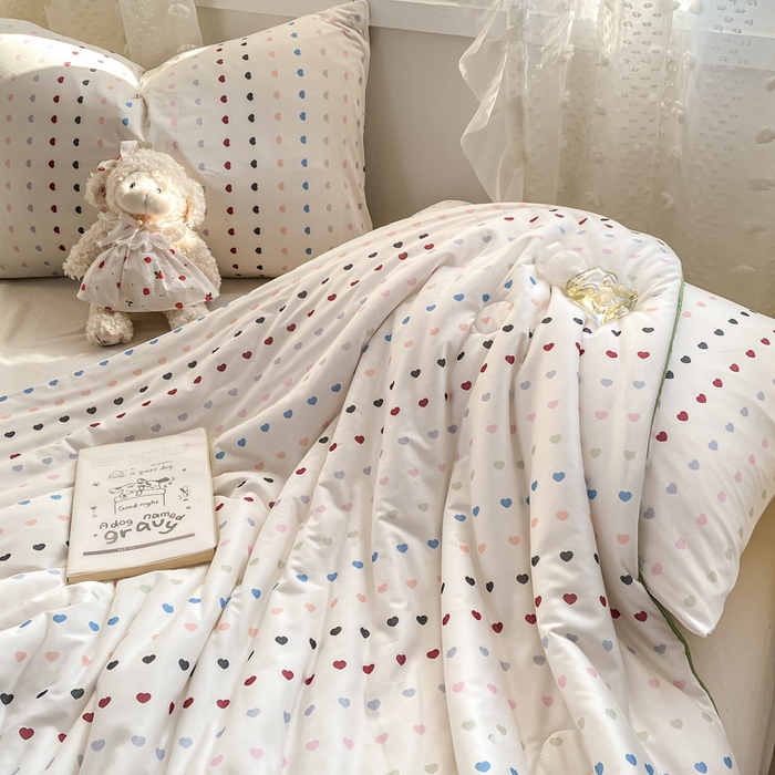 91家纺网 家纺一手货源 找家纺 恋之巢家纺 2026新款四季款可水洗牛奶丝针织棉夏被大豆夏凉被空调被可机洗薄被子被芯直播外贸专供大豆被夏被 爱心-软糯款