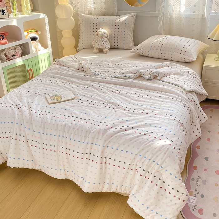 91家纺网 家纺一手货源 找家纺 恋之巢家纺 2026新款四季款可水洗牛奶丝针织棉夏被大豆夏凉被空调被可机洗薄被子被芯直播外贸专供大豆被夏被 爱心-软糯款