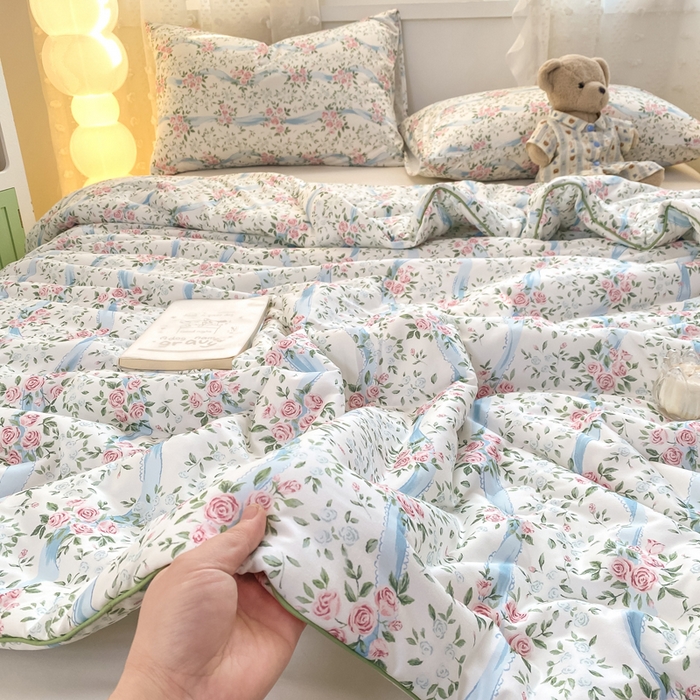 91家纺网 家纺一手货源 找家纺 恋之巢家纺 2026新款四季款可水洗牛奶丝针织棉夏被大豆夏凉被空调被可机洗薄被子被芯直播外贸专供大豆被夏被 花漾-软糯款