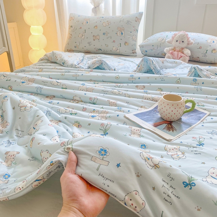 91家纺网 家纺一手货源 找家纺 恋之巢家纺 2026新款四季款可水洗牛奶丝针织棉夏被大豆夏凉被空调被可机洗薄被子被芯直播外贸专供大豆被夏被 童趣-软糯