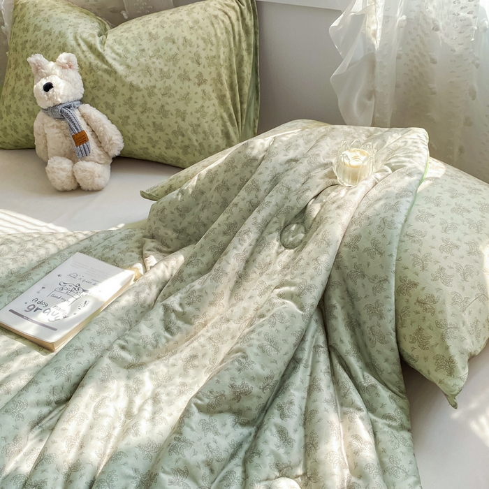 91家纺网 家纺一手货源 找家纺 恋之巢家纺 2026新款四季款可水洗牛奶丝针织棉夏被大豆夏凉被空调被可机洗薄被子被芯直播外贸专供大豆被夏被 觅影-软糯款