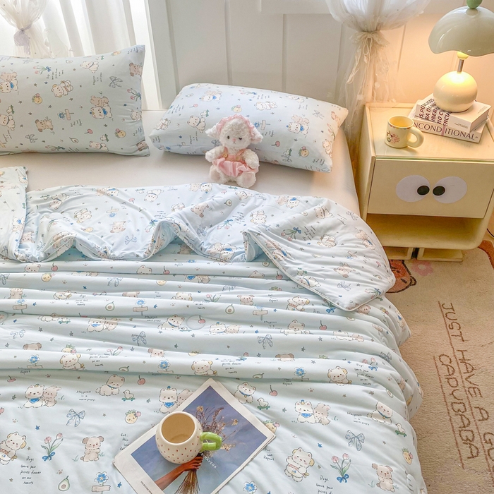 91家纺网 家纺一手货源 找家纺 恋之巢家纺 2026新款四季款可水洗牛奶丝针织棉夏被大豆夏凉被空调被可机洗薄被子被芯直播外贸专供大豆被夏被 童趣-软糯