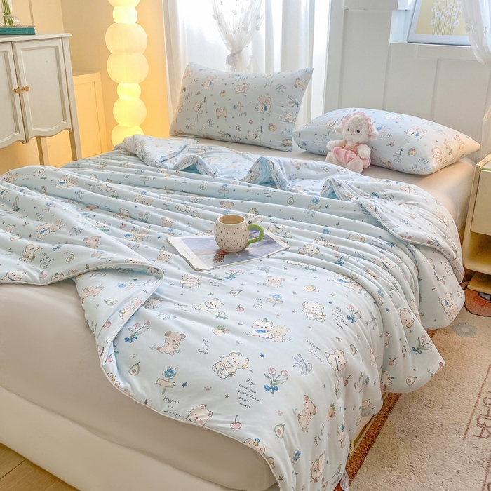 91家纺网 家纺一手货源 找家纺 恋之巢家纺 2026新款四季款可水洗牛奶丝针织棉夏被大豆夏凉被空调被可机洗薄被子被芯直播外贸专供大豆被夏被 童趣-软糯