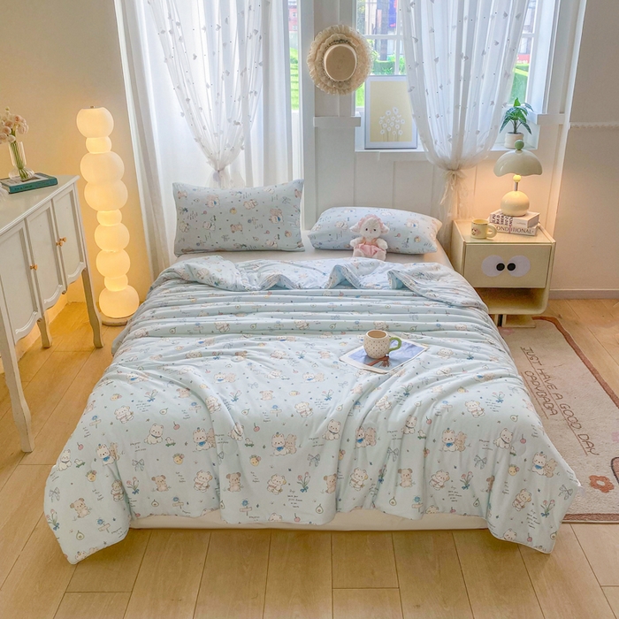 91家纺网 家纺一手货源 找家纺 恋之巢家纺 2026新款四季款可水洗牛奶丝针织棉夏被大豆夏凉被空调被可机洗薄被子被芯直播外贸专供大豆被夏被 童趣-软糯