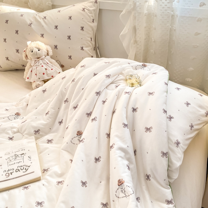 91家纺网 家纺一手货源 找家纺 恋之巢家纺 2026新款四季款可水洗牛奶丝针织棉夏被大豆夏凉被空调被可机洗薄被子被芯直播外贸专供大豆被夏被 小家碧玉-软糯款