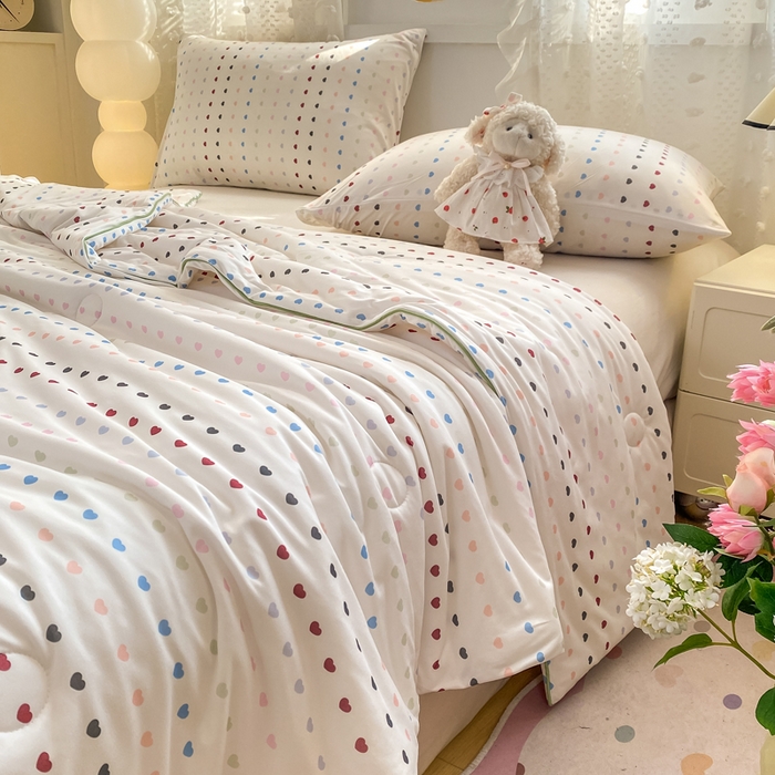 91家纺网 家纺一手货源 找家纺 恋之巢家纺 2026新款四季款可水洗牛奶丝针织棉夏被大豆夏凉被空调被可机洗薄被子被芯直播外贸专供大豆被夏被 爱心-软糯款