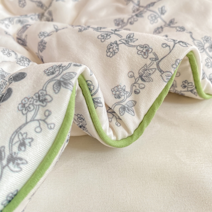 91家纺网 家纺一手货源 找家纺 恋之巢家纺 2026新款四季款可水洗牛奶丝针织棉夏被大豆夏凉被空调被可机洗薄被子被芯直播外贸专供大豆被夏被 依梦-软糯款