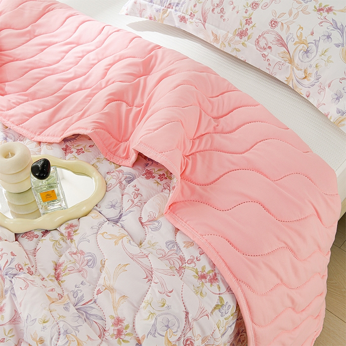 91家纺网 家纺一手货源 找家纺 珍贝家纺 2026新款清柔水洗夏被被子被芯 芳华