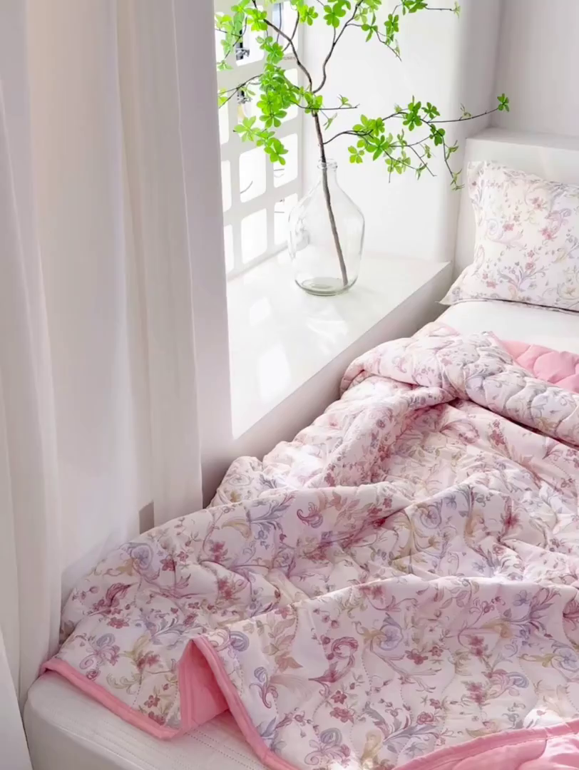 91家纺网 家纺一手货源 找家纺 珍贝家纺 2026新款清柔水洗夏被被子被芯 芳华