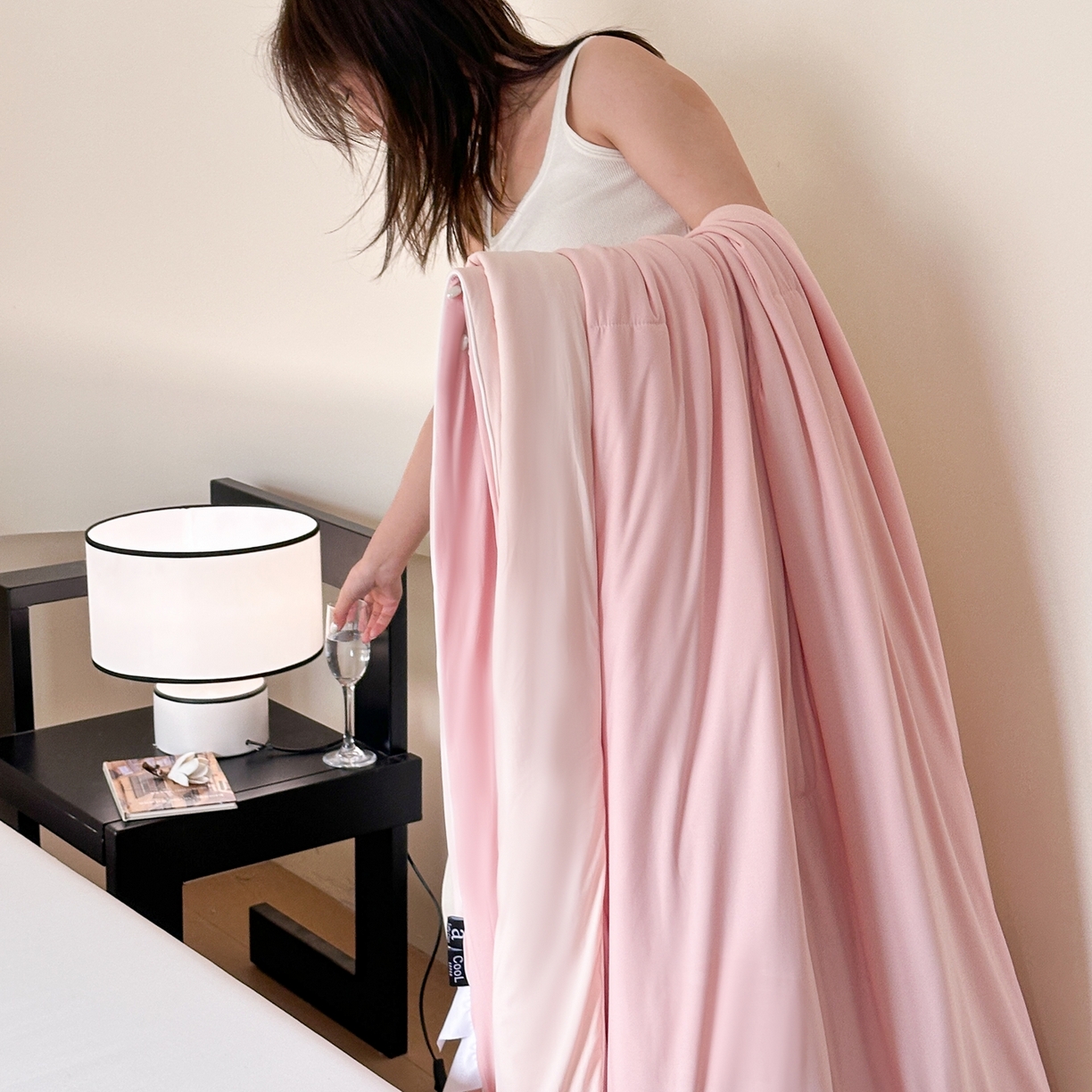 91家纺网 家纺一手货源 找家纺 伟邦枕芯 2026新款星球深睡POR2控温夏凉被空调被 珊瑚粉