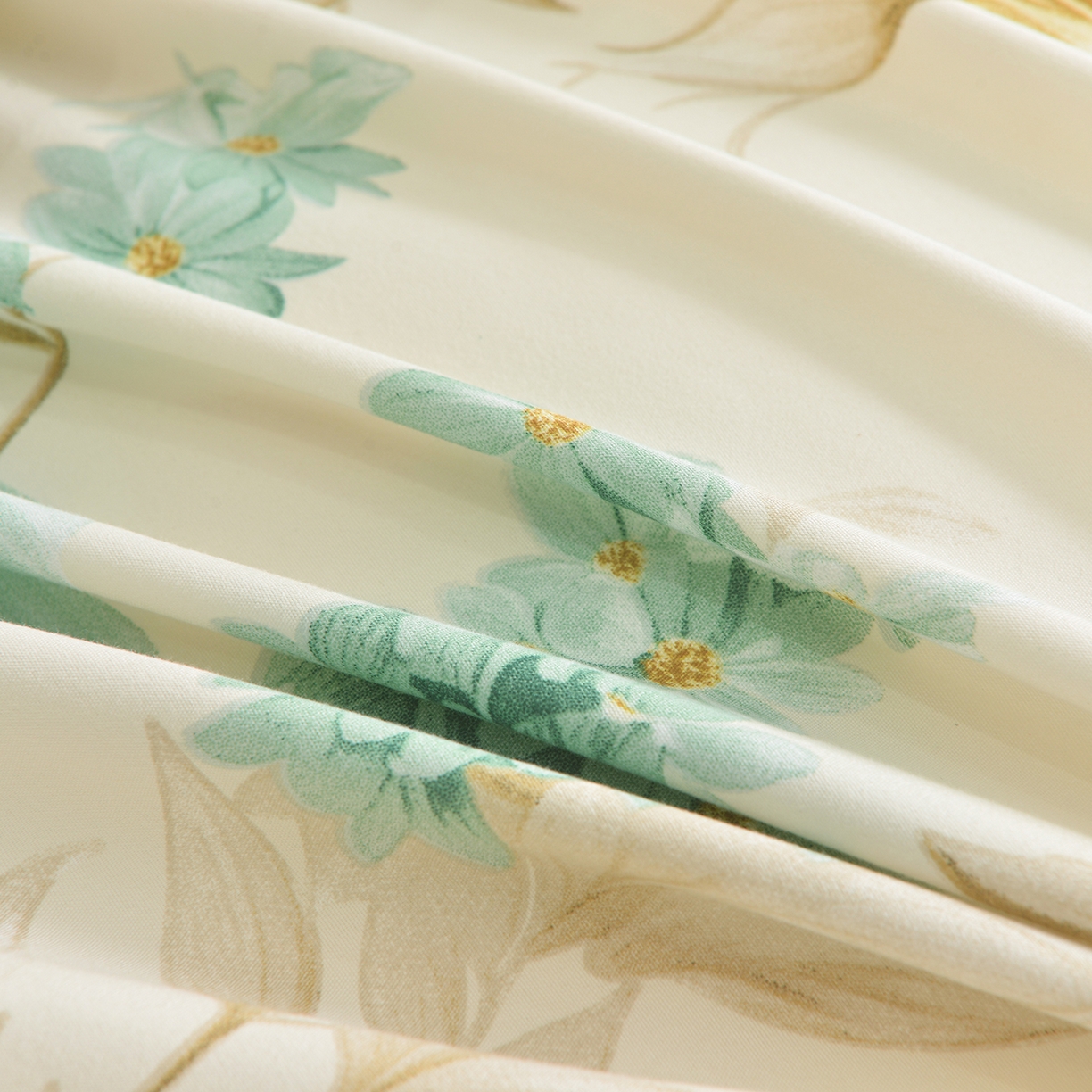 91家纺网 家纺一手货源 找家纺 小雨家纺 2026年跨境电商芦荟棉床裙床罩三件套单品 浅夏繁花