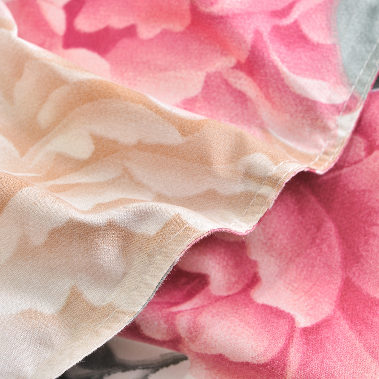 91家纺网 家纺一手货源 找家纺 小雨家纺 2026年跨境电商芦荟棉床裙床罩三件套单品 醉梦繁花