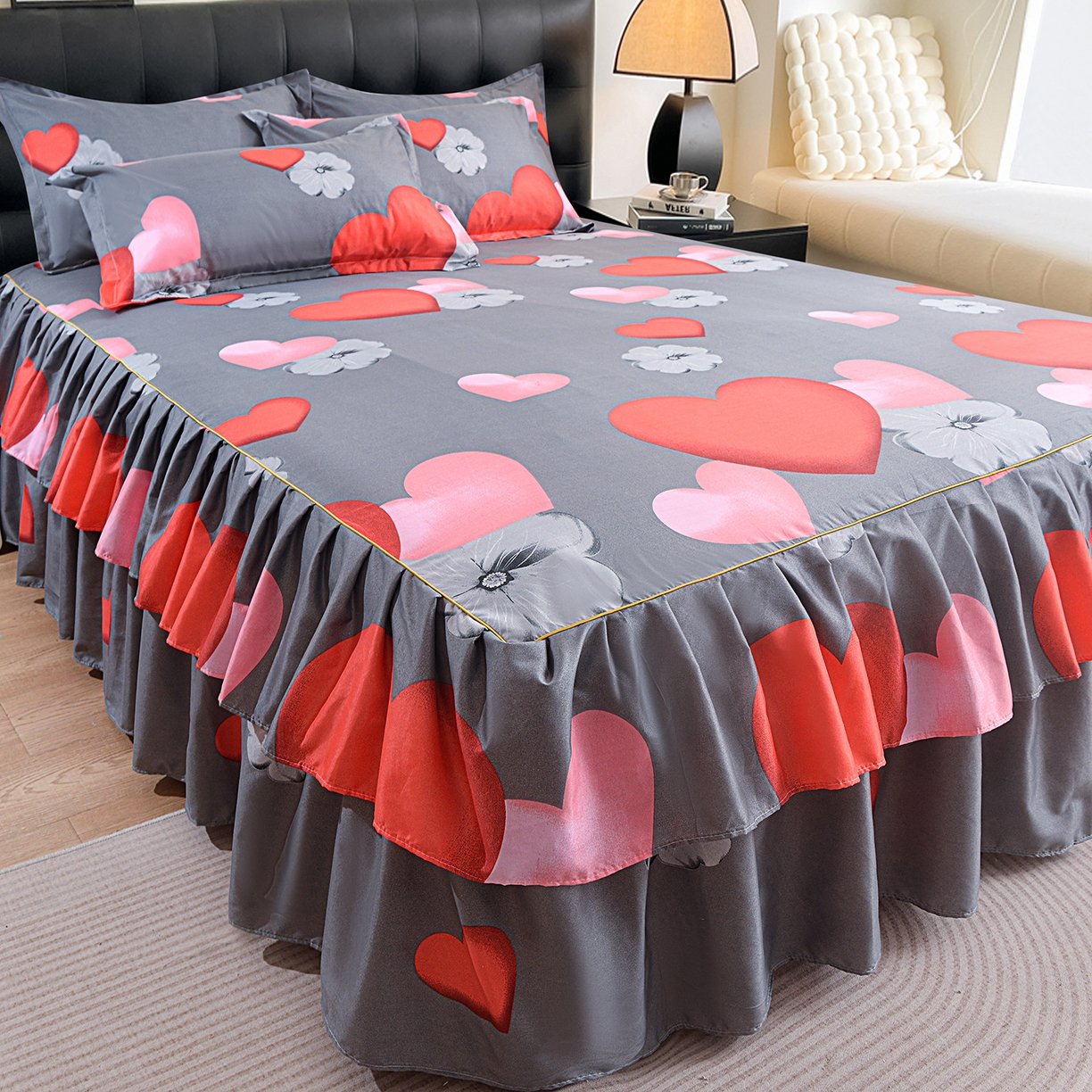 91家纺网 家纺一手货源 找家纺 小雨家纺 2026年跨境电商芦荟棉床裙床罩三件套单品 心漾流年