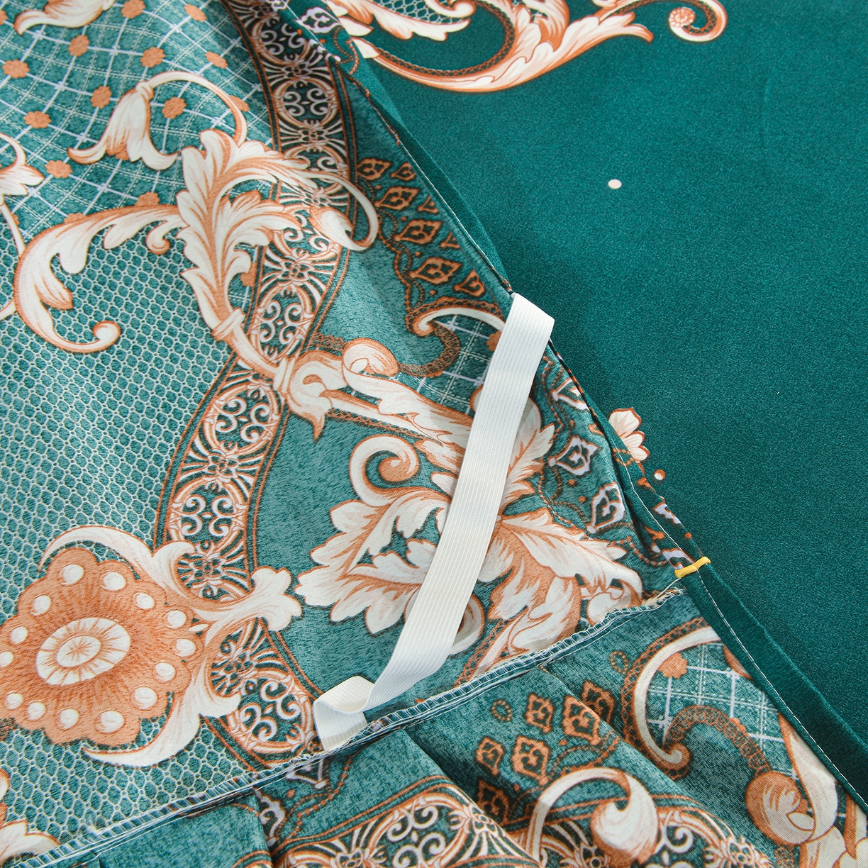 91家纺网 家纺一手货源 找家纺 小雨家纺 2026年跨境电商芦荟棉床裙床罩三件套单品 鎏金织锦