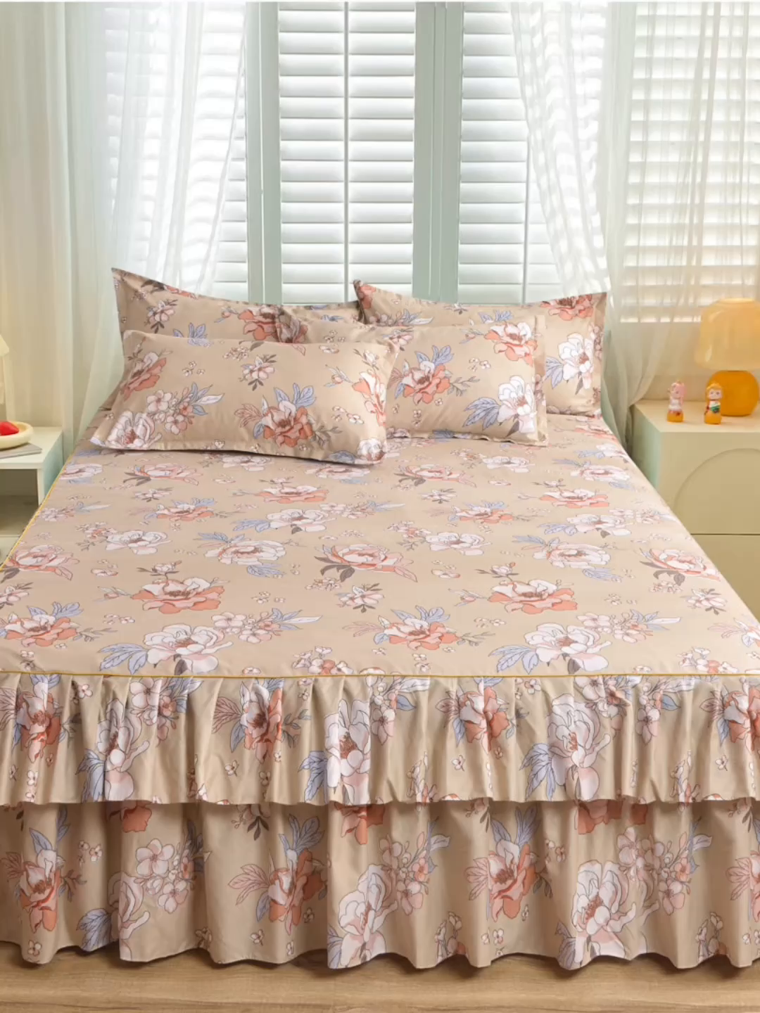 91家纺网 家纺一手货源 找家纺 小雨家纺 2026年跨境电商芦荟棉床裙床罩三件套单品 楚楚动人棕