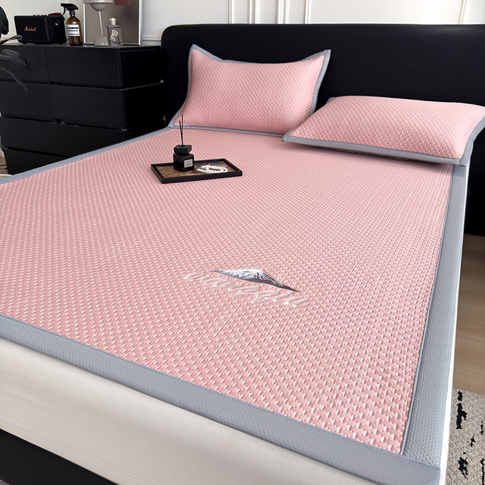 91家纺网 家纺一手货源 找家纺 （总）品乐家纺 2026新款A类乙伦PE轻奢提花学生宿舍软席凉豆豆床单席