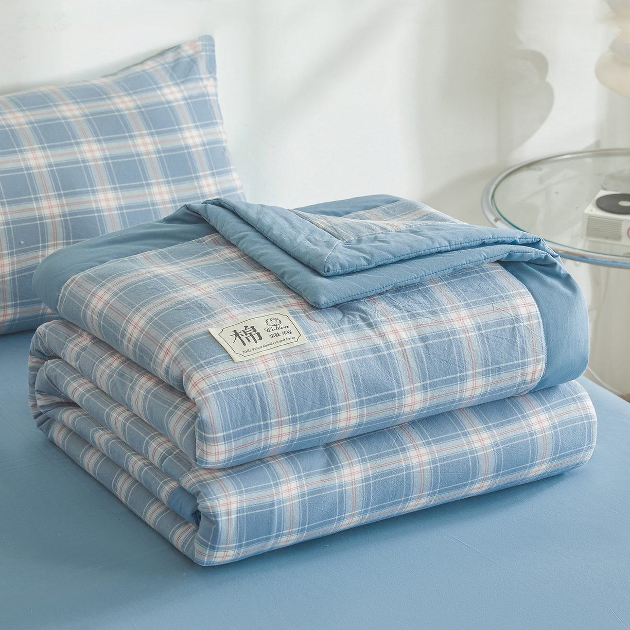 91家纺网 家纺一手货源 找家纺 晓时候 2026新款无印风100%新疆棉花被全棉夏被纯棉夏凉被空调被夏季被子被芯 里约蓝