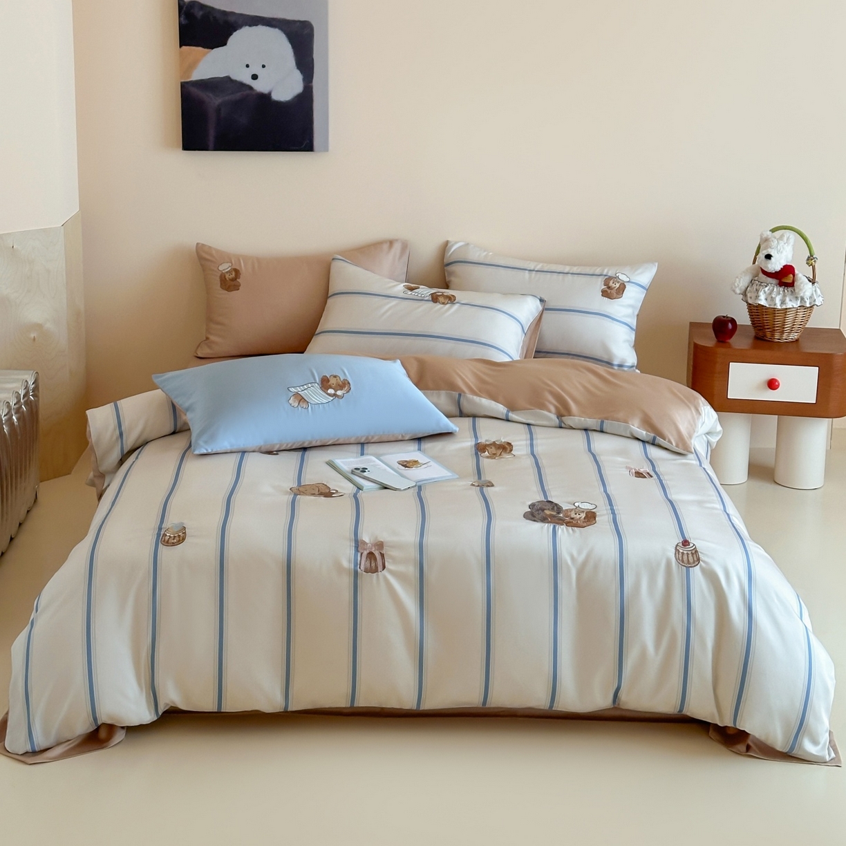 91家纺网 家纺一手货源 找家纺 风向标家纺 2026春夏新款兰精60s数码条纹天丝绣花四件套 冰萃可露丽