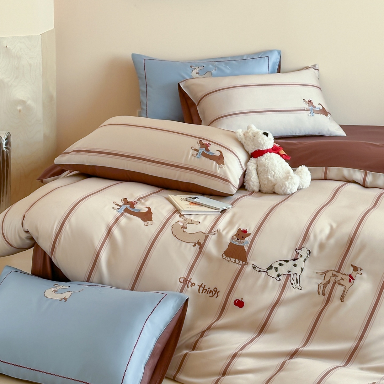 91家纺网 家纺一手货源 找家纺 风向标家纺 2026春夏新款兰精60s数码条纹天丝绣花四件套 布鲁克林