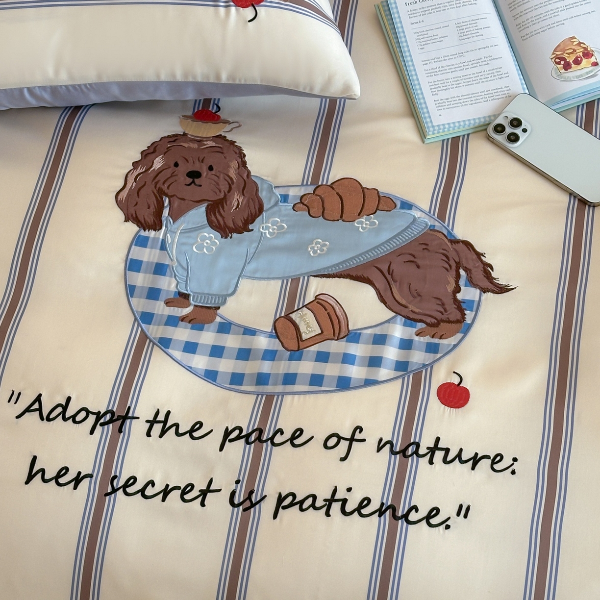 91家纺网 家纺一手货源 找家纺 风向标家纺 2026春夏新款兰精60s数码条纹天丝绣花四件套 海盐慕斯