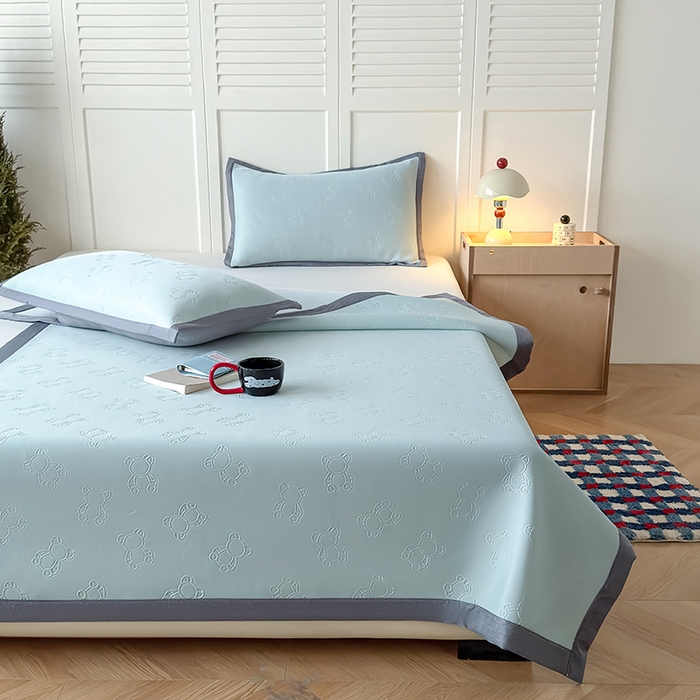 91家纺网 家纺一手货源 找家纺 （总）品乐家纺 2026新款三明治凉感丝复合泰迪熊床席