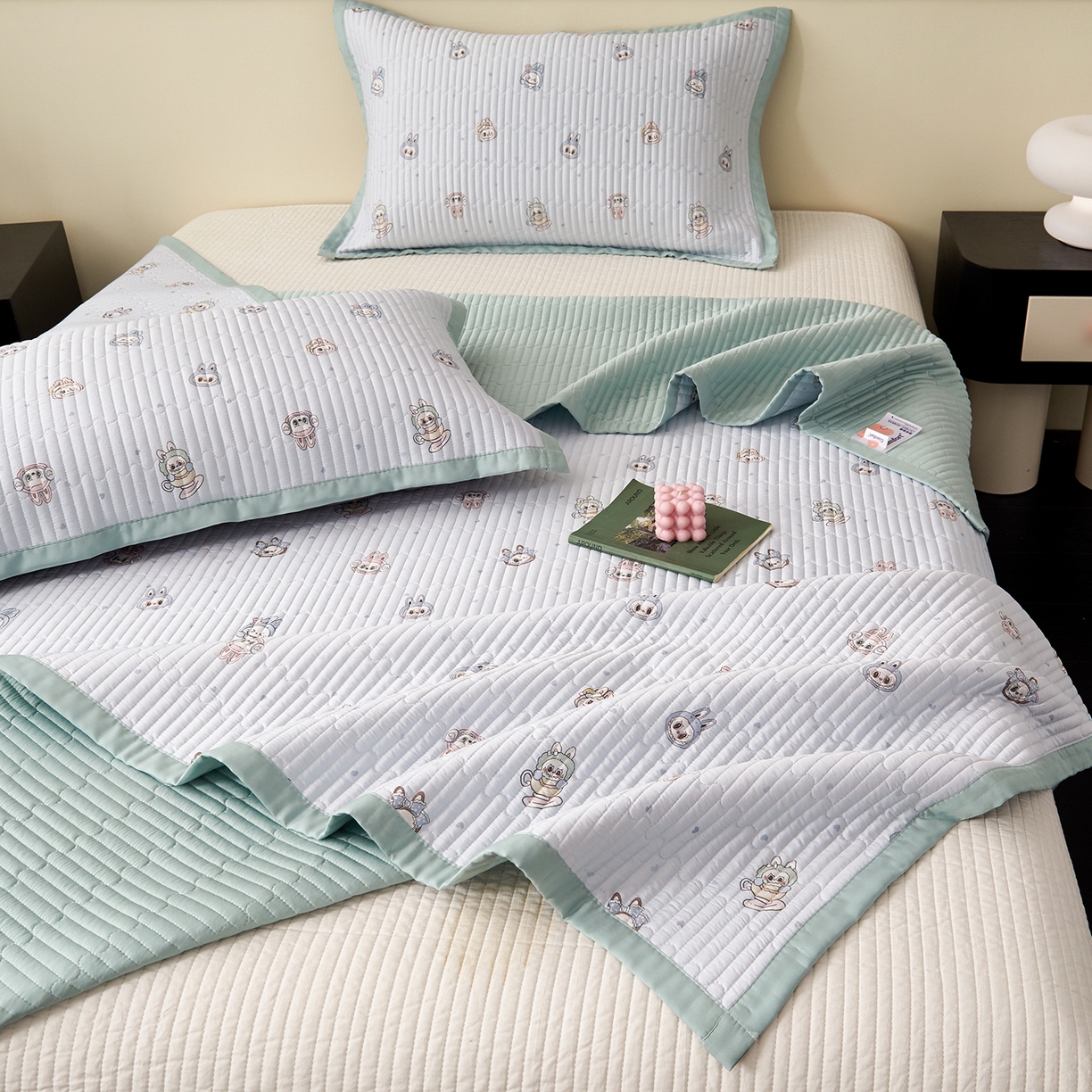 91家纺网 家纺一手货源 找家纺 金艾草 2026春夏新款莫代尔天丝水洗床盖有同款夏被床盖单件 拉布布-蓝