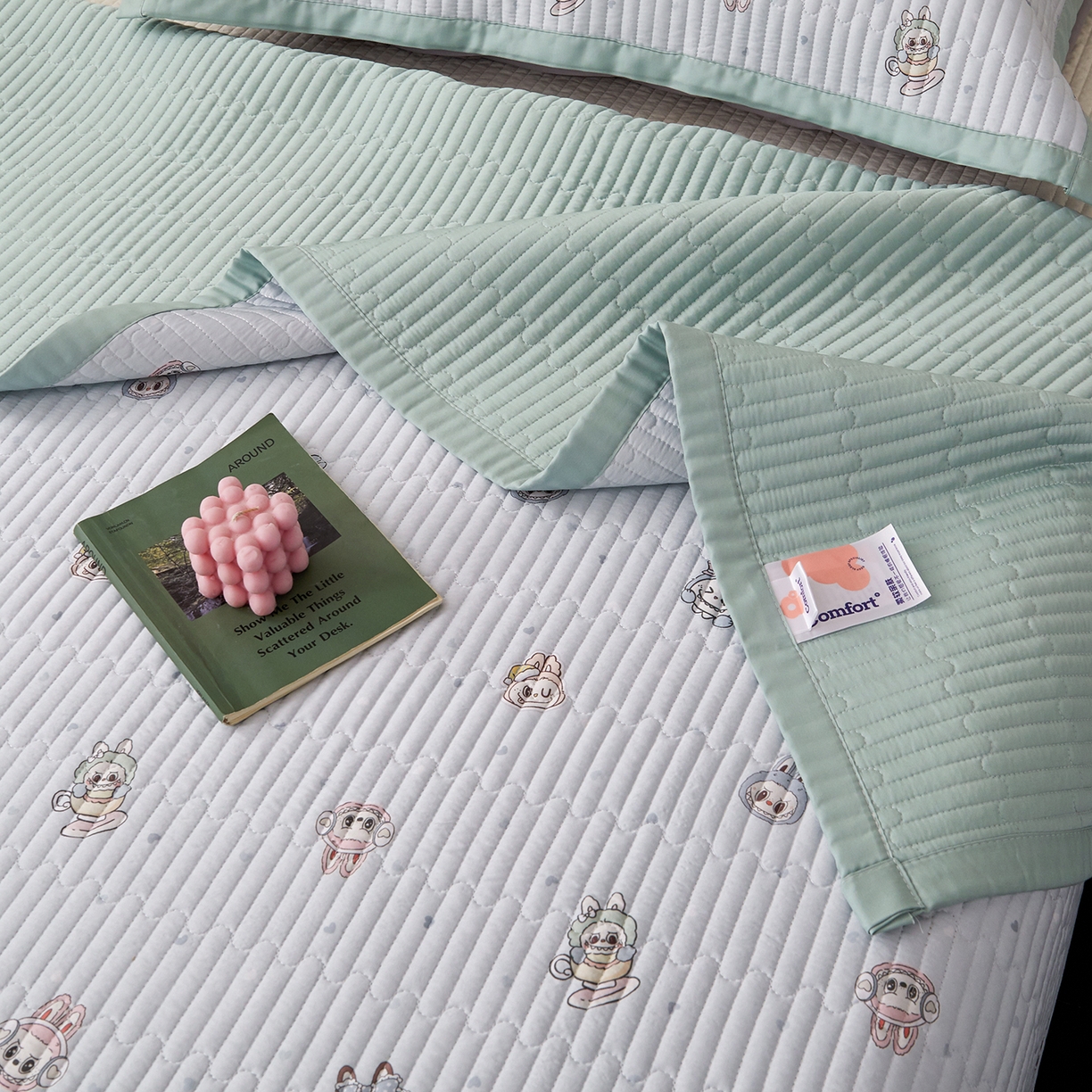 91家纺网 家纺一手货源 找家纺 金艾草 2026春夏新款莫代尔天丝水洗床盖有同款夏被床盖单件 拉布布-蓝