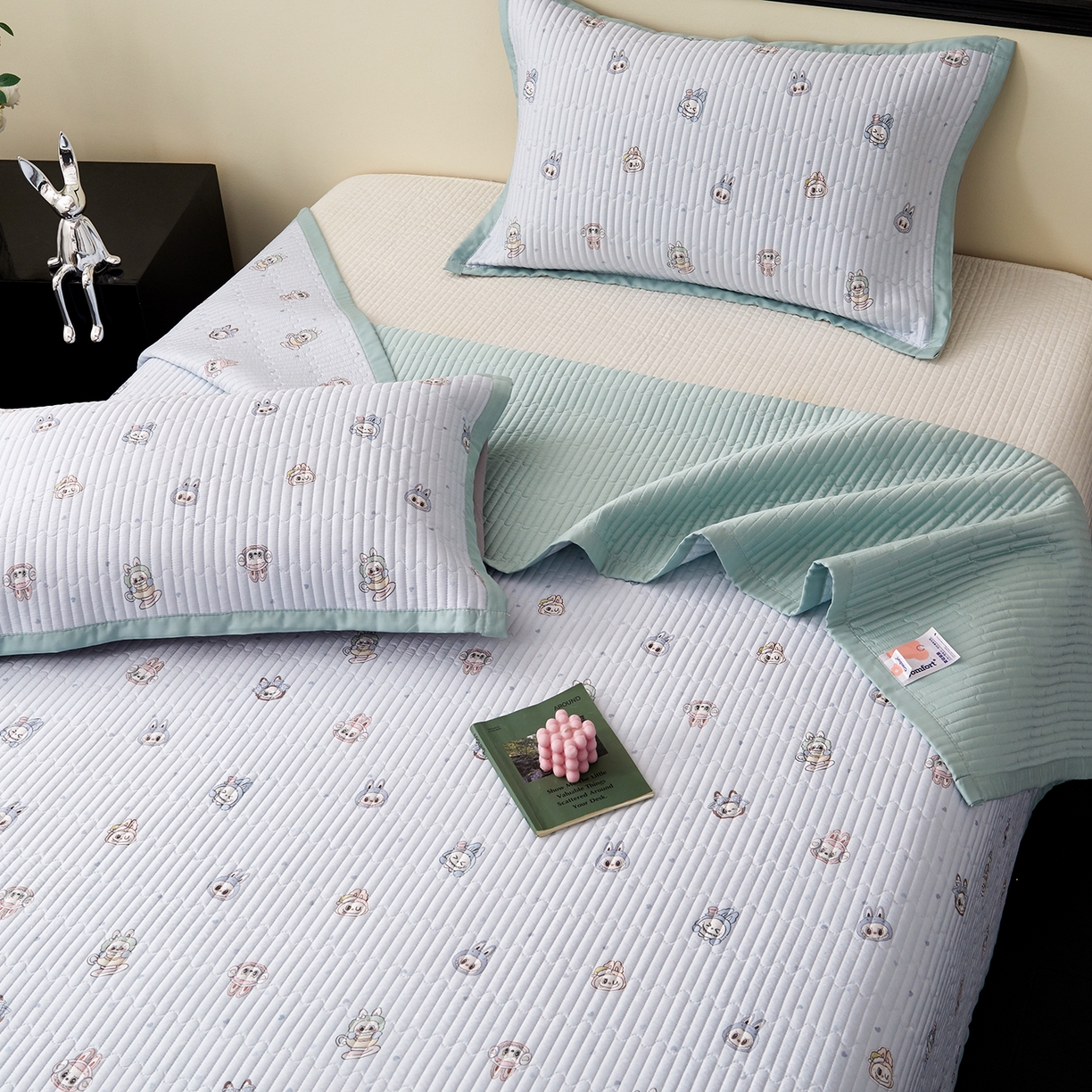 91家纺网 家纺一手货源 找家纺 金艾草 2026春夏新款莫代尔天丝水洗床盖有同款夏被床盖单件 拉布布-蓝