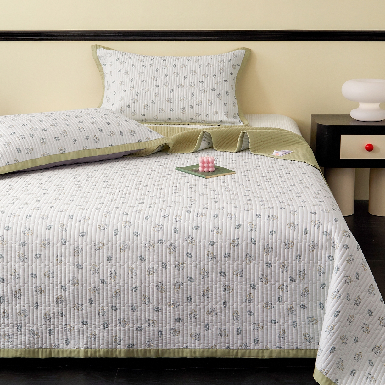 91家纺网 家纺一手货源 找家纺 金艾草 2026春夏新款莫代尔天丝水洗床盖有同款夏被床盖单件 甜果-绿