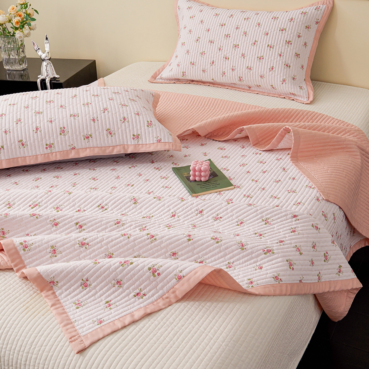 91家纺网 家纺一手货源 找家纺 金艾草 2026春夏新款莫代尔天丝水洗床盖有同款夏被床盖单件 桃粉