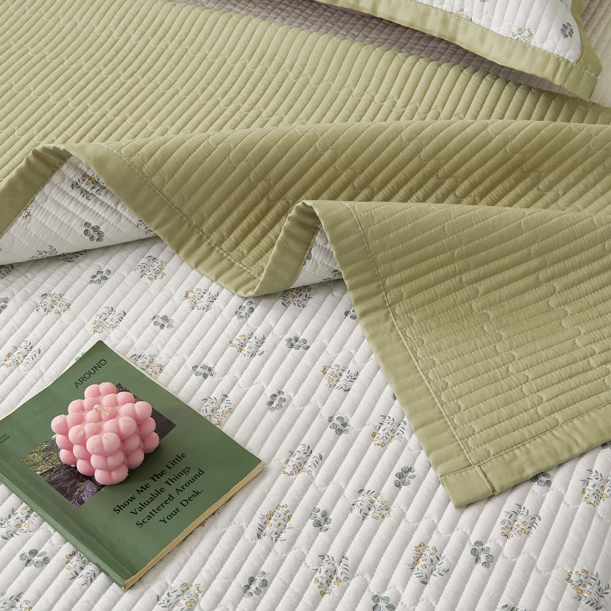 91家纺网 家纺一手货源 找家纺 金艾草 2026春夏新款莫代尔天丝水洗床盖有同款夏被床盖单件 甜果-绿