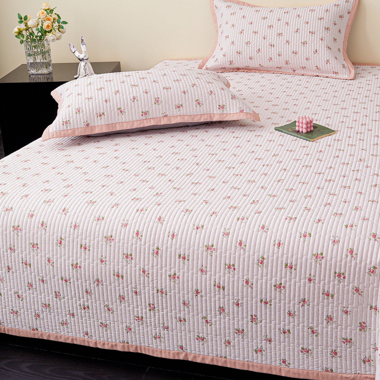 91家纺网 家纺一手货源 找家纺 金艾草 2026春夏新款莫代尔天丝水洗床盖有同款夏被床盖单件 桃粉