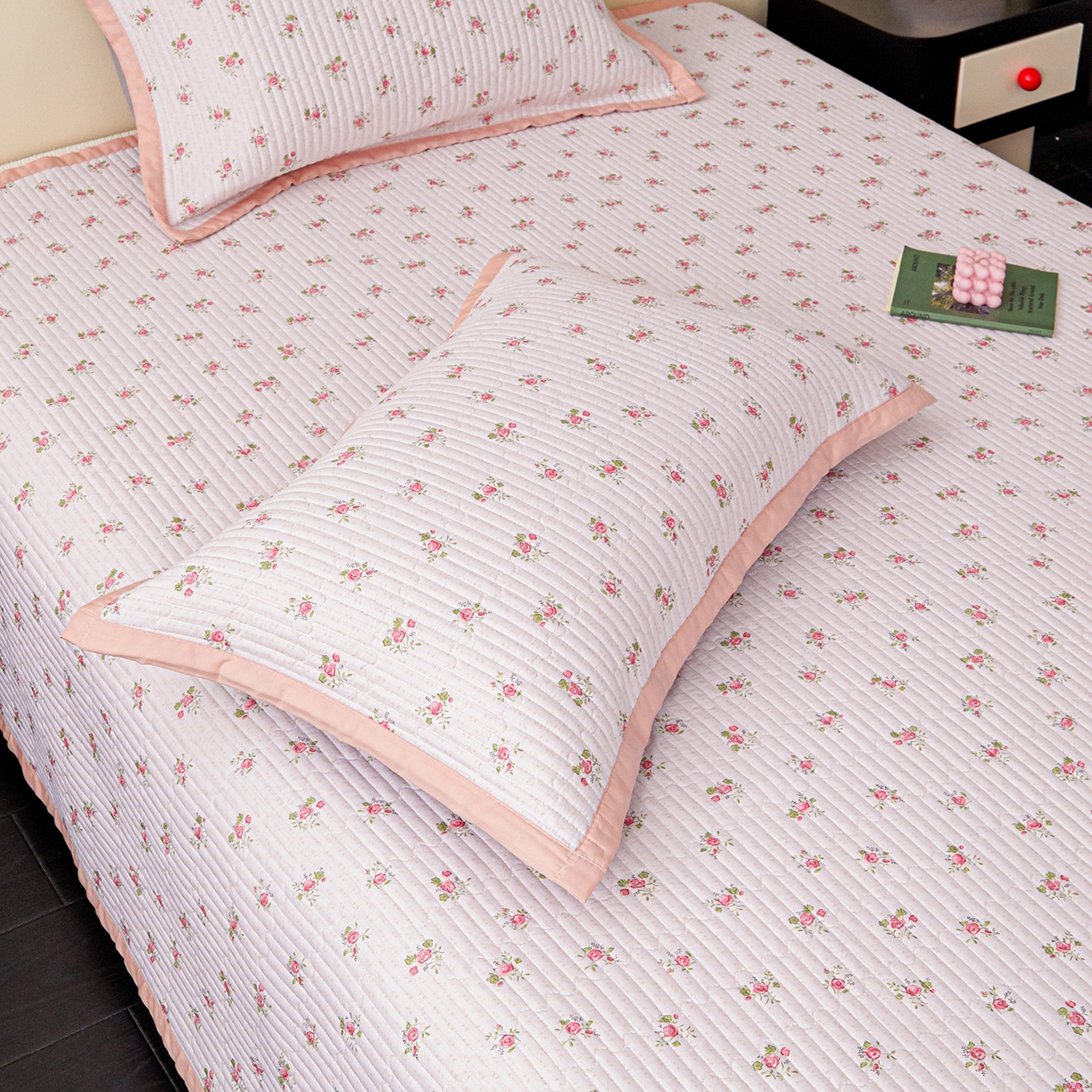 91家纺网 家纺一手货源 找家纺 金艾草 2026春夏新款莫代尔天丝水洗床盖有同款夏被床盖单件 桃粉